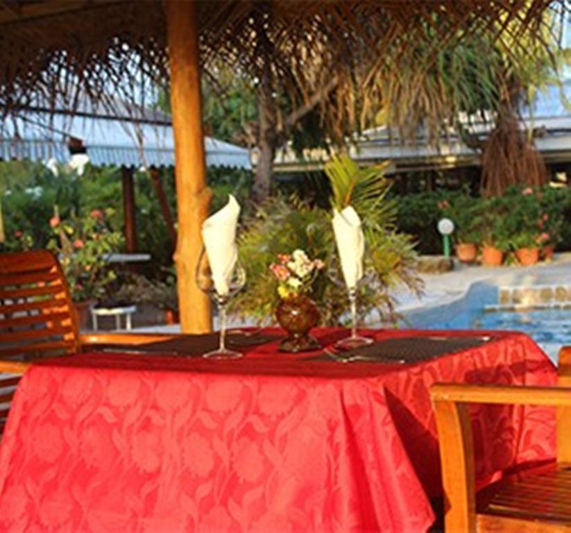 Pension Fare Maeva Huahine Экстерьер фото